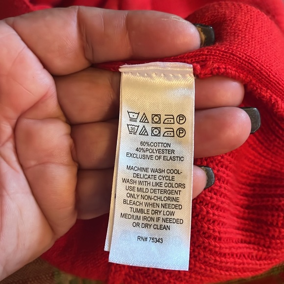 Tahari - Picture 7 of 7